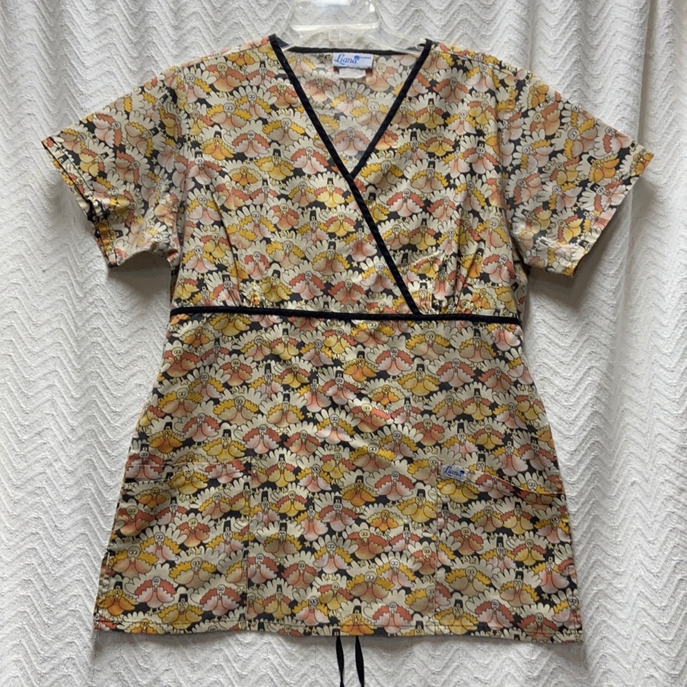 Liana Thanksgiving turkey pattern medium top